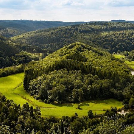 La Taniere Des Loups Villa Herbeumont Luaran gambar
